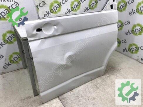 Volkswagen Transporter Sağ Ön Kapı 7E0831056 çıkma parça