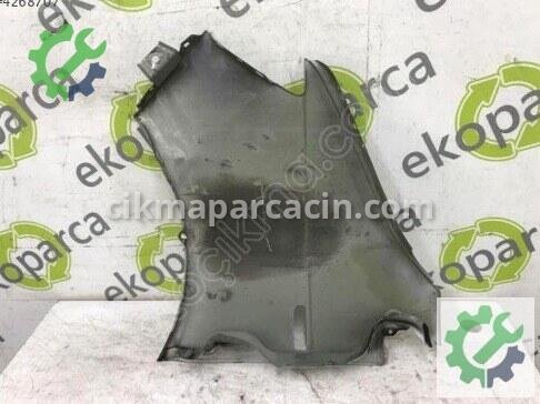 Volkswagen Transporter Sağ Ön Çamurluk 7E0821102 çıkma parça