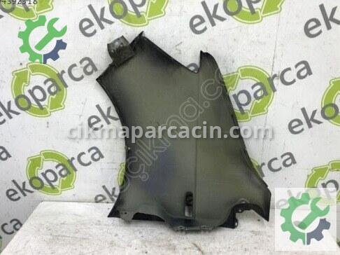 Volkswagen Transporter Sağ Ön Çamurluk 7E0821102 çıkma parça