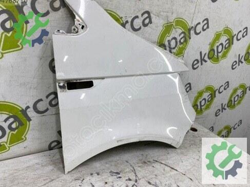 Volkswagen Transporter Sağ Ön Çamurluk 7E0821102 çıkma parça