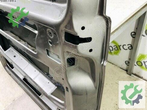 Volkswagen Transporter Sağ Sürgülü Kapı 7LA843108 çıkma parça