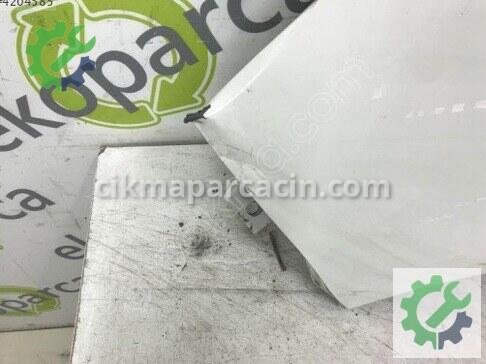 Volkswagen Transporter Sol Ön Çamurluk 7LA821101 çıkma parça