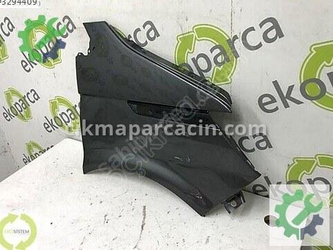Volkswagen Transporter Sağ Ön Çamurluk 7LA821102 çıkma parça