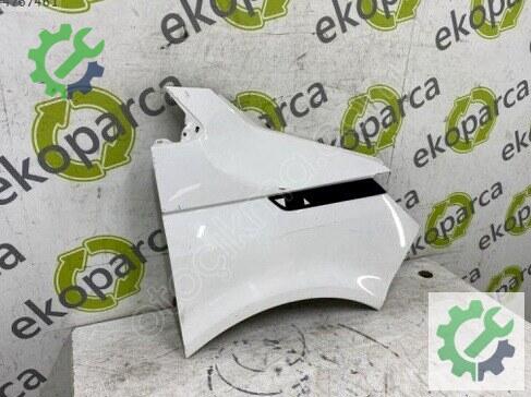 Volkswagen Transporter Sağ Ön Çamurluk 7LA821102 çıkma parça