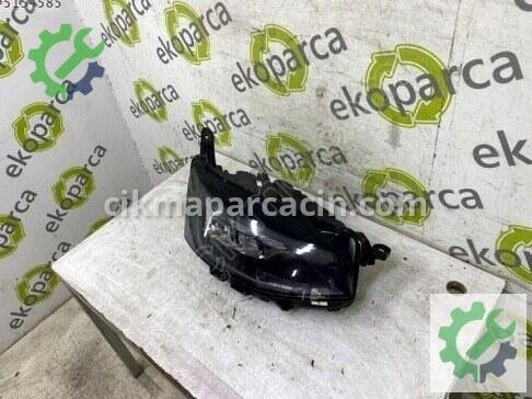 Volkswagen Transporter Sağ Ön Far 7TG941036T çıkma parça