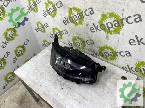 Volkswagen Transporter Sağ Ön Far 7TG941036T çıkma parça