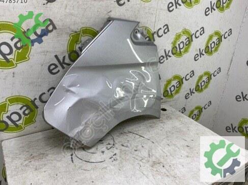 Volkswagen Transporter Sol Çamurluk 7TG821101 çıkma parça