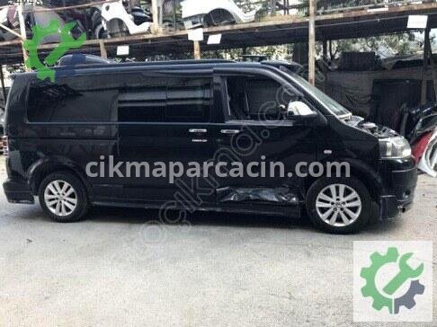 Volkswagen Transporter Sol Ön Çamurluk 7H0821101 çıkma parça