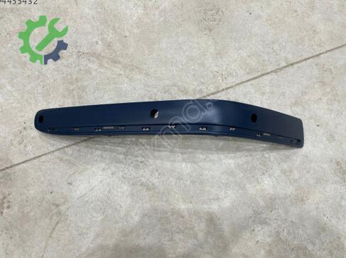 Mercedes-Benz E Serisi Tampon Izgarası 2108852221 çıkma parça