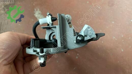 BMW X5 Kapı Kilidi 51218243616 çıkma parça