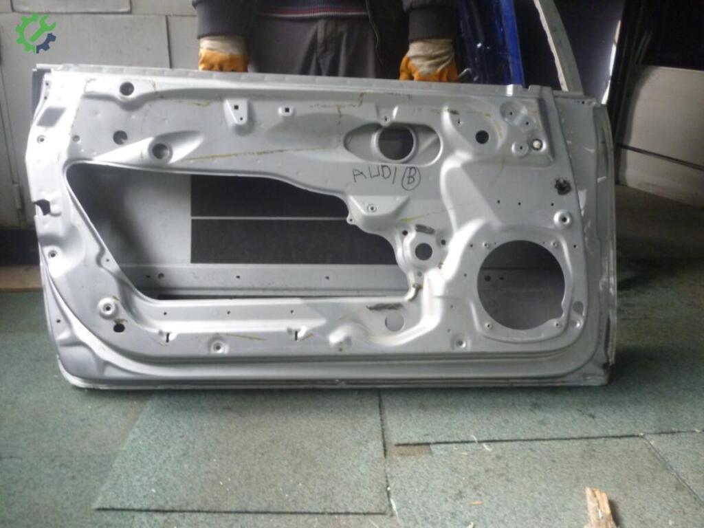 Audi A4 Sol Kapı çıkma parça