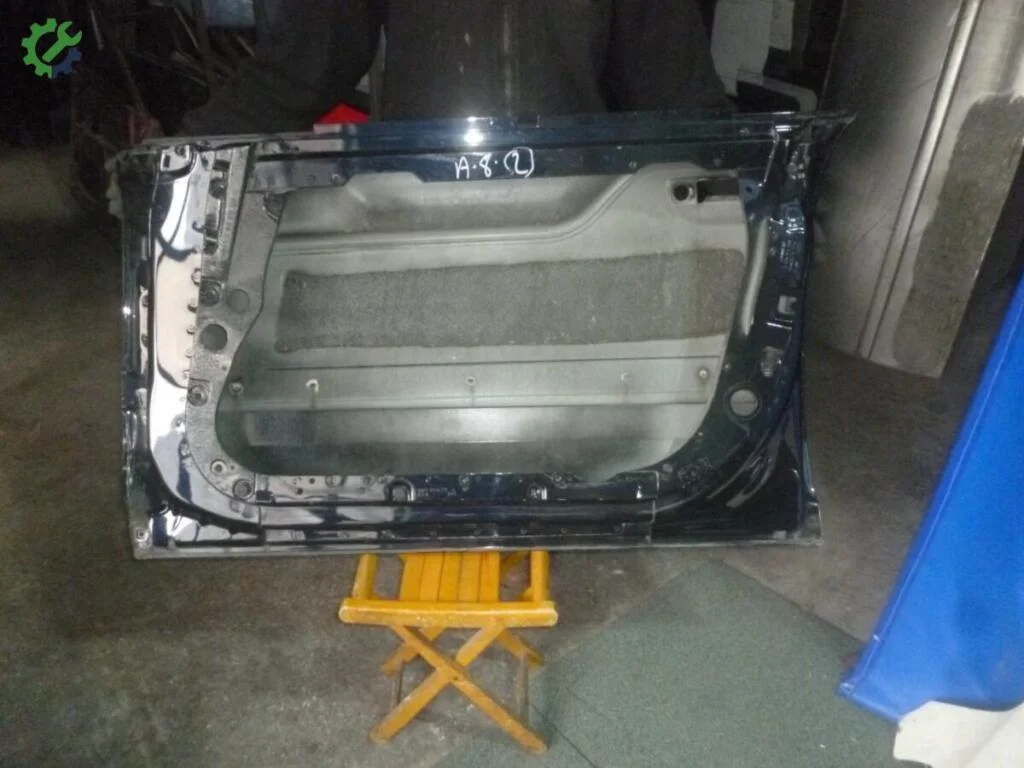 Audi A8 Sağ Ön Kapı çıkma parça