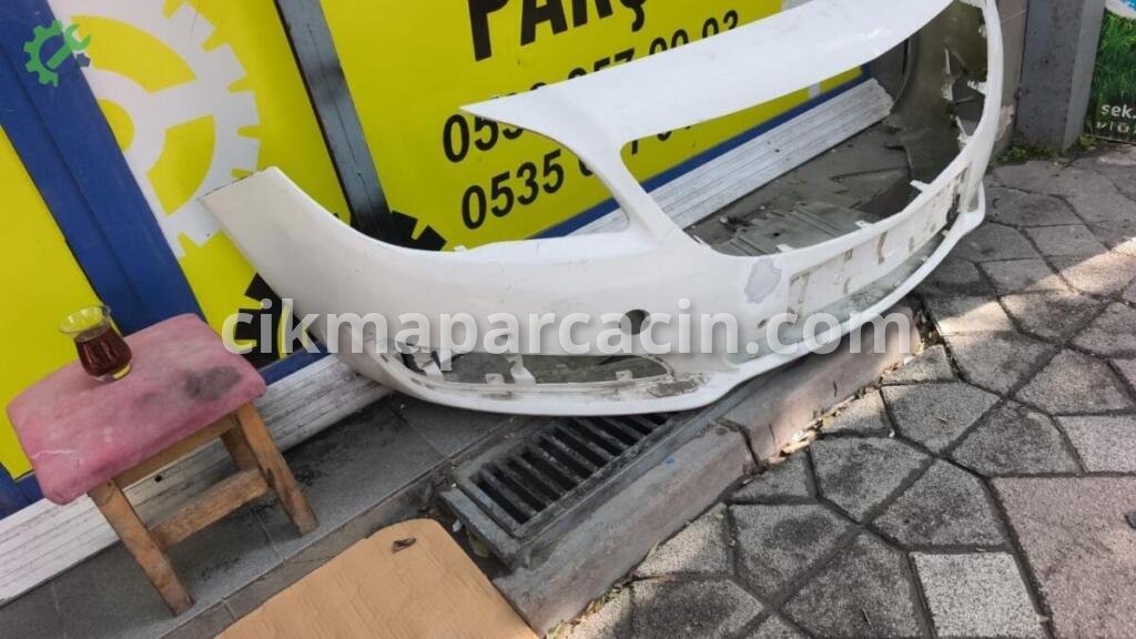 Opel Insignia Ön Tampon çıkma parça