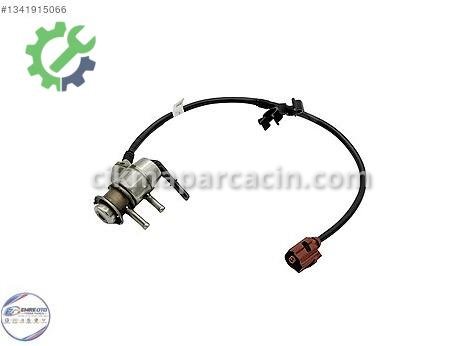 Volkswagen Passat Enjektör 03N131113B çıkma parça