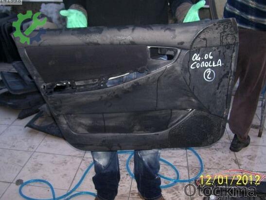 Toyota Corolla Kapı Döşemesi çıkma parça
