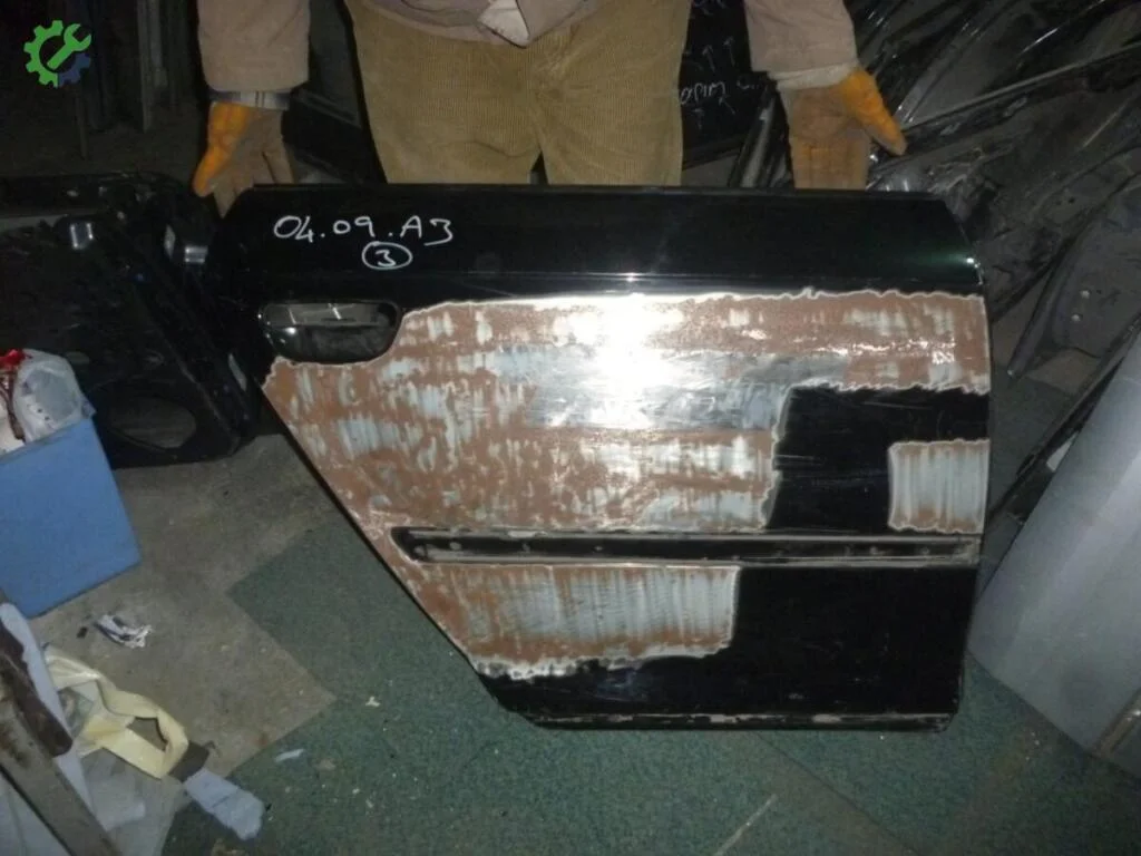 Audi A3 Sağ Arka Kapı çıkma parça