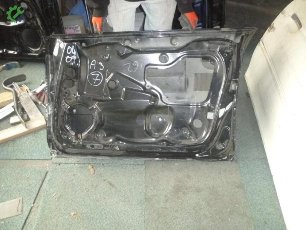 Audi A3 Sağ Ön Kapı çıkma parça