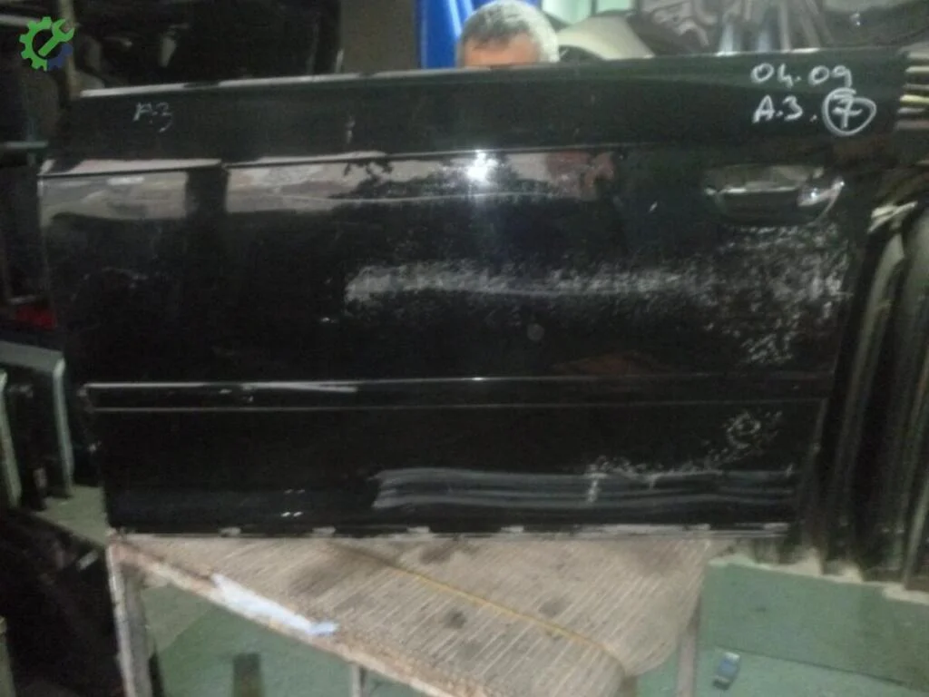 Audi A3 Sol Ön Kapı çıkma parça