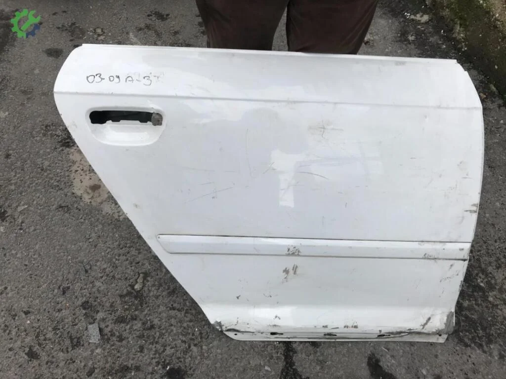 Audi A3 Sağ Arka Kapı çıkma parça