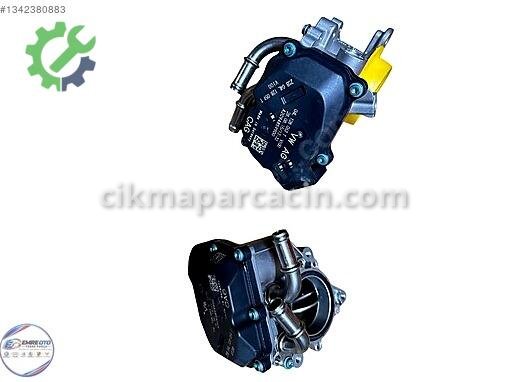 Volkswagen Passat Gaz Kelebeği 04L128063T çıkma parça