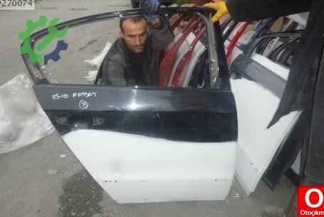 Volkswagen Passat Sağ Arka Kapı çıkma parça