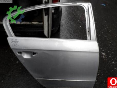 Volkswagen Passat Sağ Arka Kapı çıkma parça