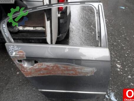 Volkswagen Passat Sağ Arka Kapı çıkma parça