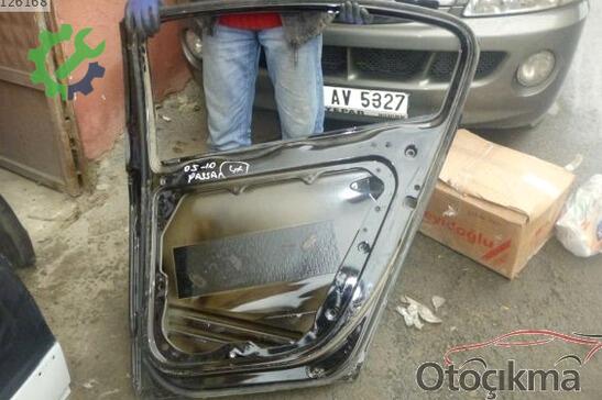 Volkswagen Passat Sağ Arka Kapı çıkma parça
