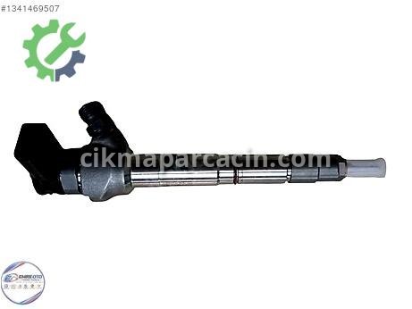 Volkswagen Passat Enjektör 05L130277E çıkma parça
