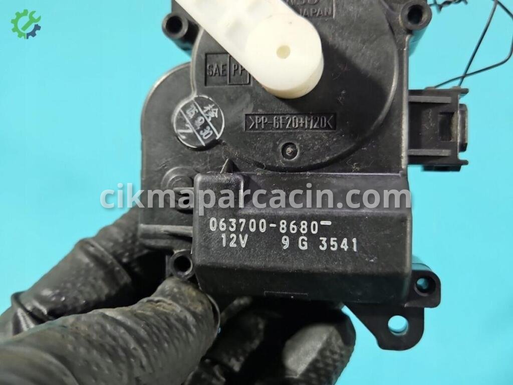 Toyota Avensis Konfor Ünitesi 0637008680 çıkma parça