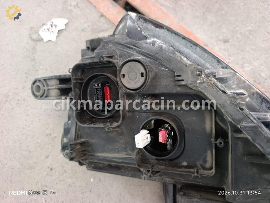 Volkswagen Passat Far 3 AB 941 752 çıkma parça