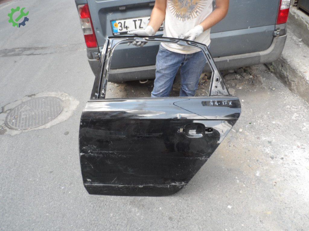 Audi A4 Sol Arka Kapı çıkma parça