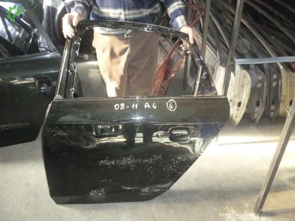 Audi A4 Sol Arka Kapı çıkma parça