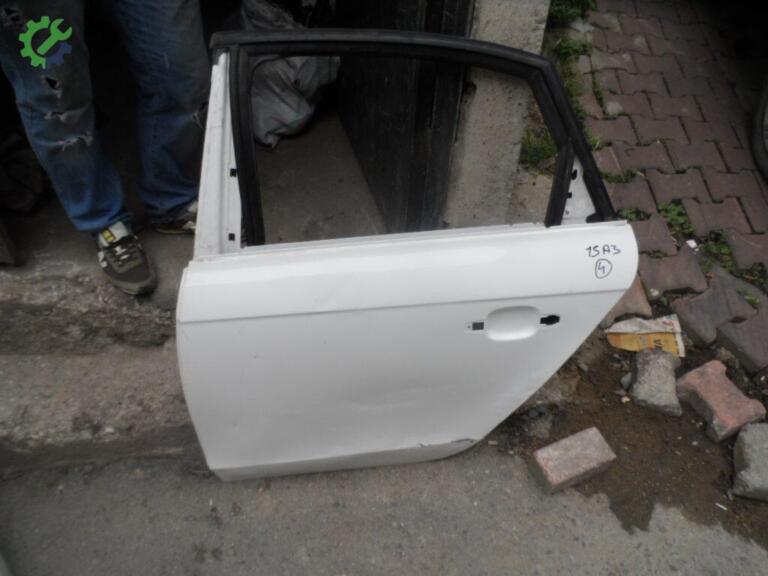 Audi A4 Sol Arka Kapı çıkma parça