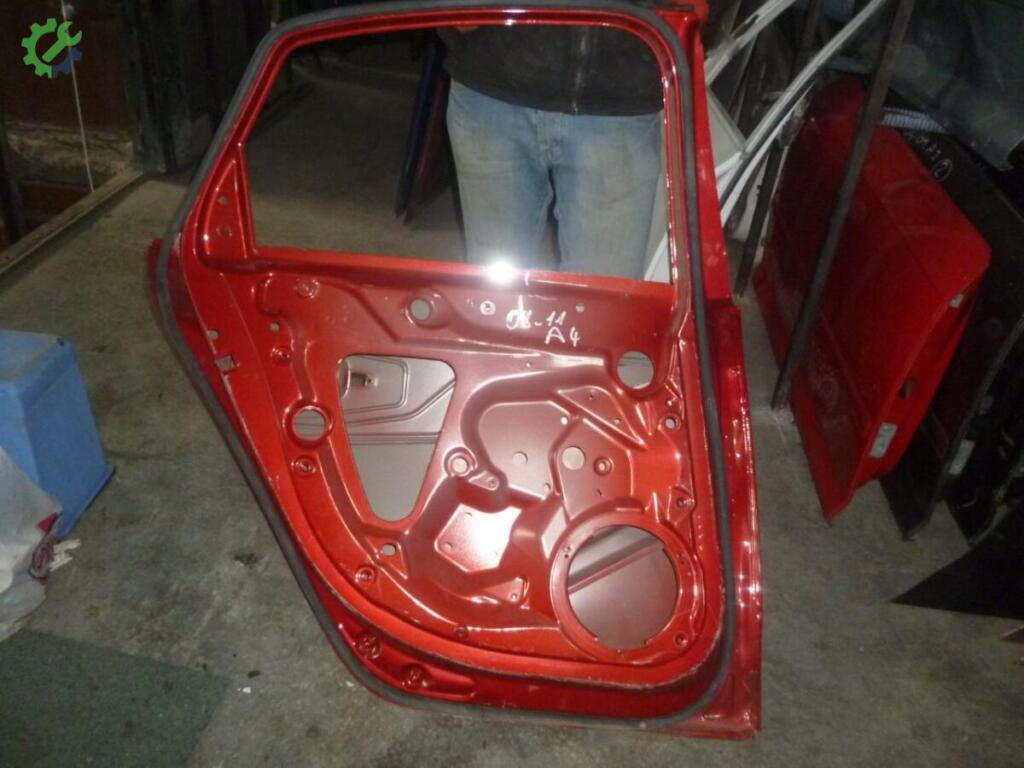Audi A4 Sol Arka Kapı çıkma parça