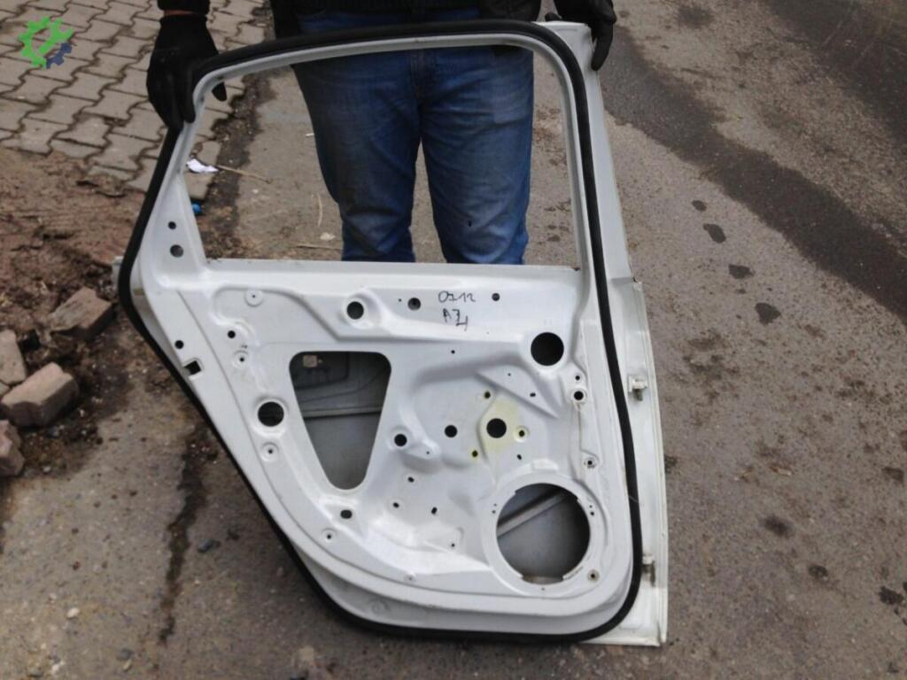 Audi A4 Sol Arka Kapı çıkma parça