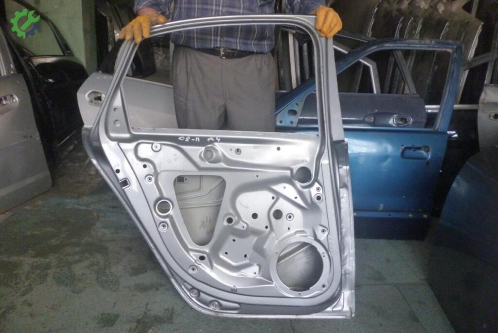 Audi A4 Sol Arka Kapı çıkma parça