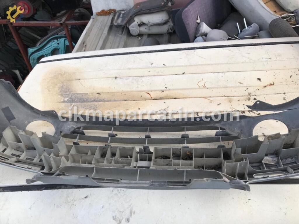 Renault Clio Ön Tampon 1999-200 çıkma parça