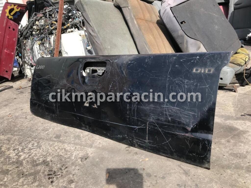 Mitsubishi L200 Bagaj Kapağı 2005-200 çıkma parça