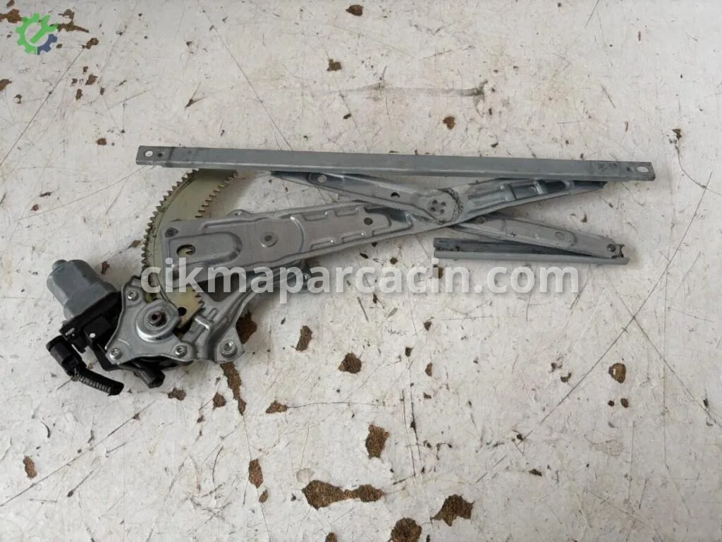 Nissan Note Cam Krikosu çıkma parça