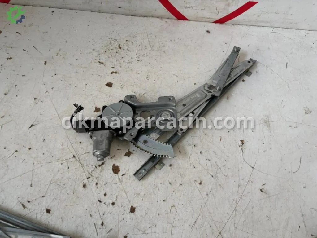 Nissan Note Cam Krikosu çıkma parça
