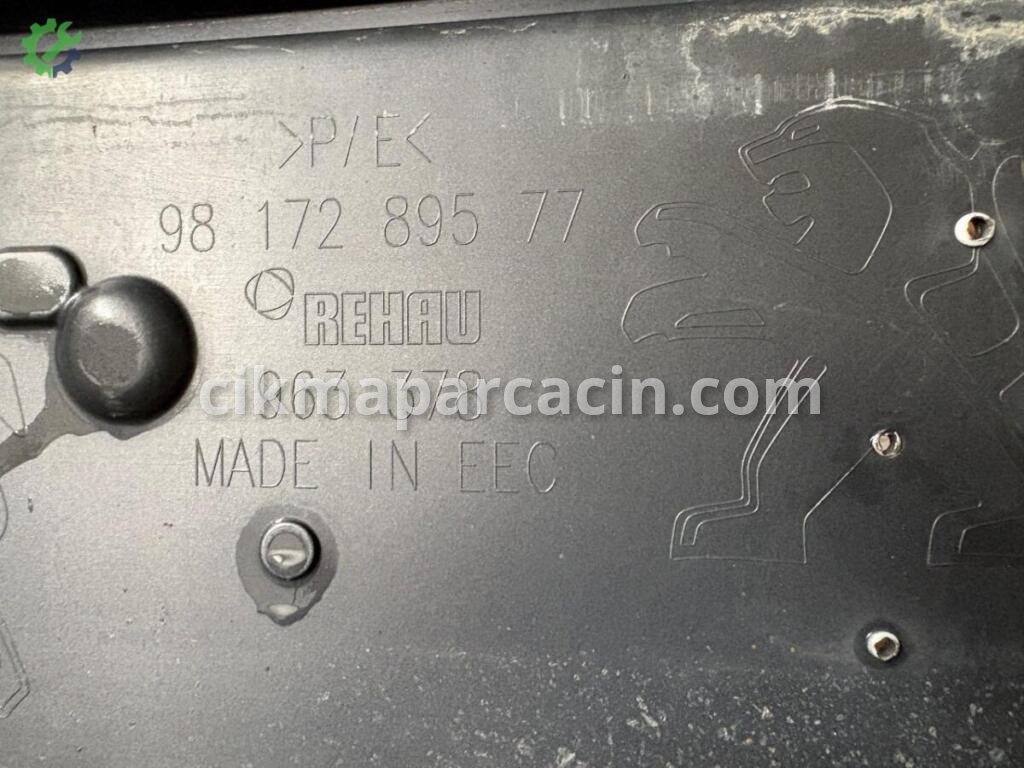 Peugeot 508 Arka Tampon 9817289577 çıkma parça