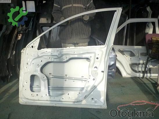Mazda 3 Sağ Ön Kapı çıkma parça