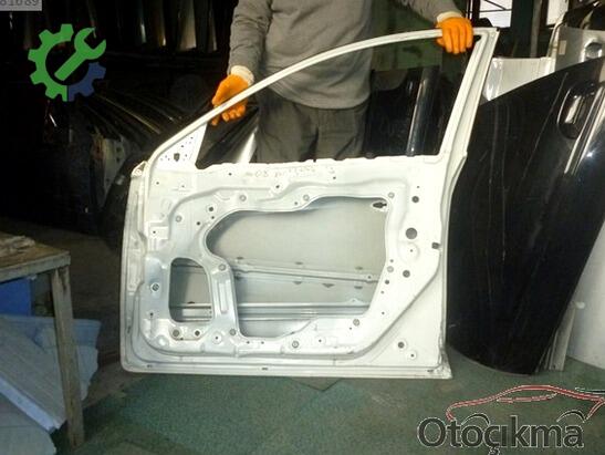 Mazda 3 Sağ Ön Kapı çıkma parça