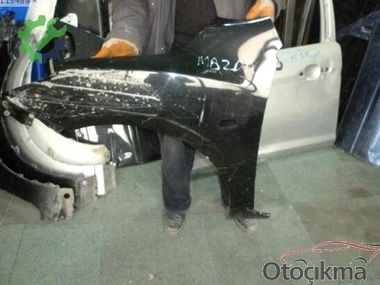 Mazda 3 Ön Çamurluk çıkma parça