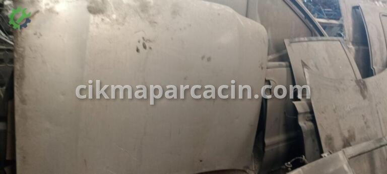 Isuzu TF Kaput çıkma parça