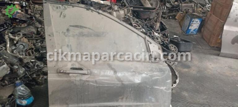SsangYong Actyon Sağ Ön Kapı çıkma parça