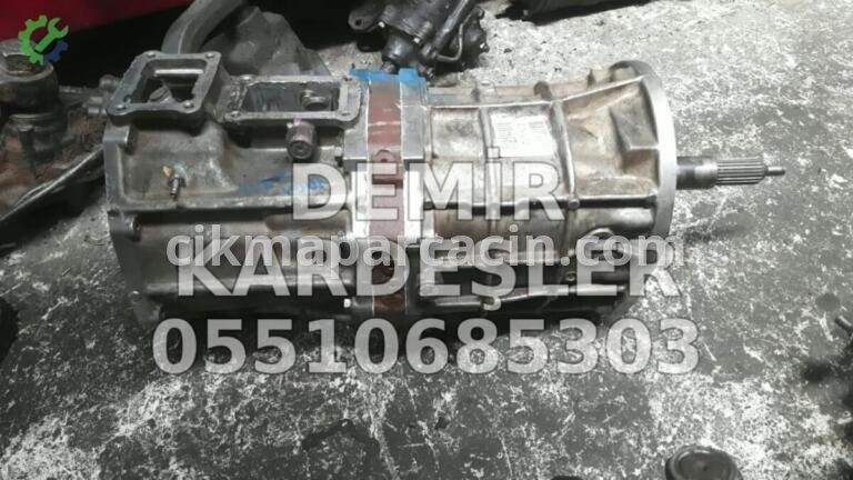 Toyota Hilux Şanzıman çıkma parça