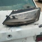 Volkswagen Jetta sol taraf far