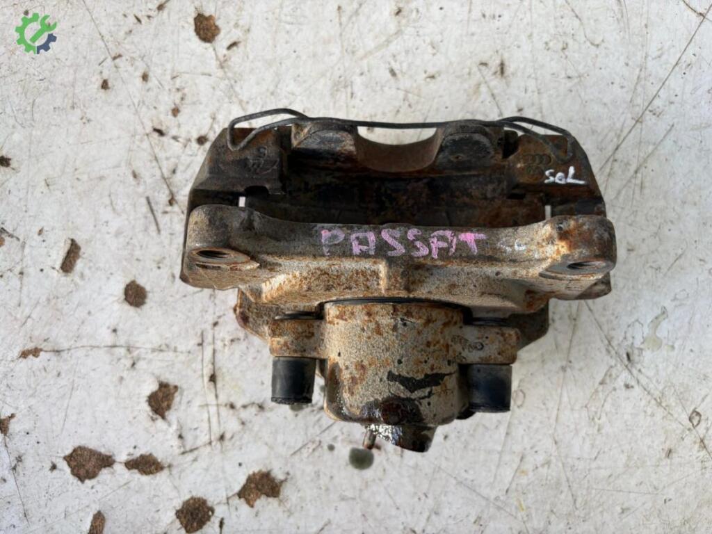 Volkswagen Passat Fren Kaliperi çıkma parça